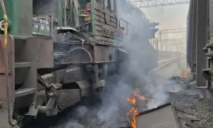 Фото: Річард Гір продає раритетне авто, щоб допомогти українцям