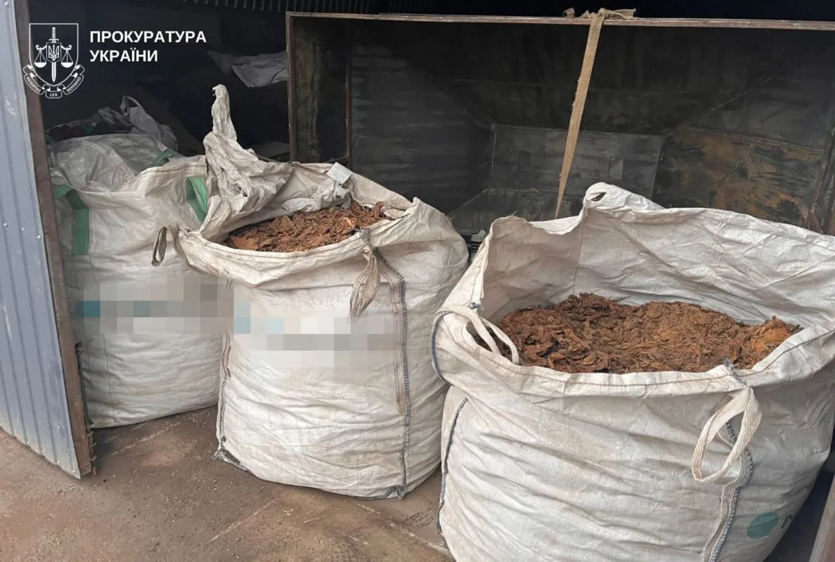 Фото: Ліквідовано підпільне виробництво тютюну на десятки мільйонів гривень