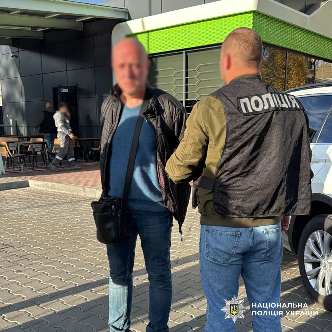 В Одесі затримали шахрая, який за гроші обіцяв «допомогти» уникнути мобілізації