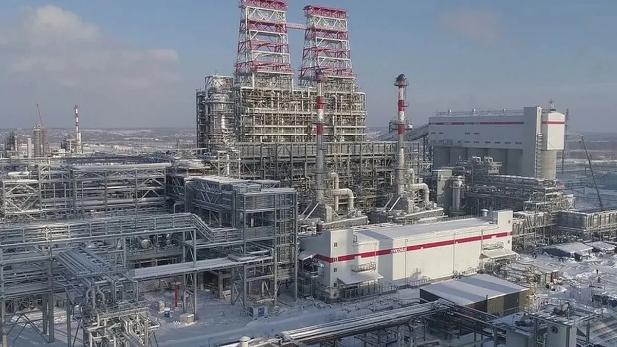 Сили оборони уразили в Росії НПЗ Лукойлу та нафтоперекачувальну станцію Ярославль-3