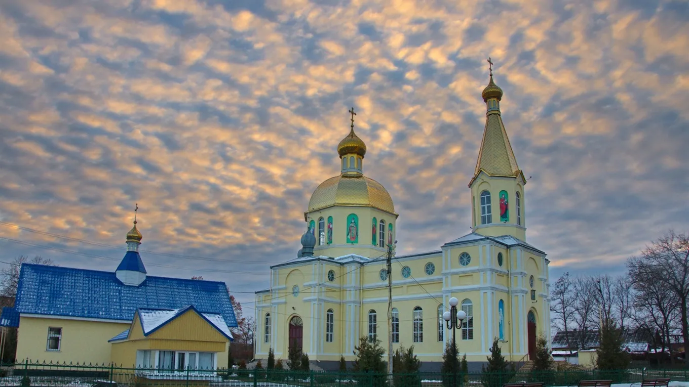 ПЦУ оприлюднила календар головних церковних свят на квітень 2026 року