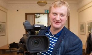 Вице-президент США Майкл Пенс оскандалился в Твиттере