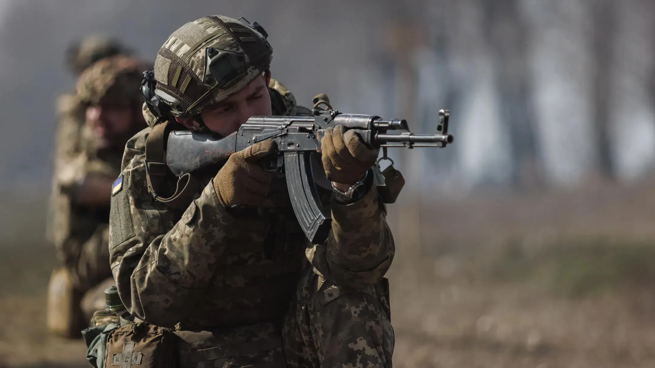 Двоє бійців ЗСУ взяли в полон шістьох окупантів на Олександрівському напрямку