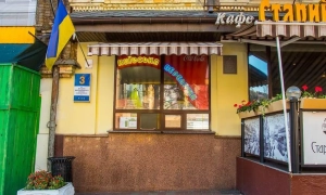 На Троєщині відремонтують сквери