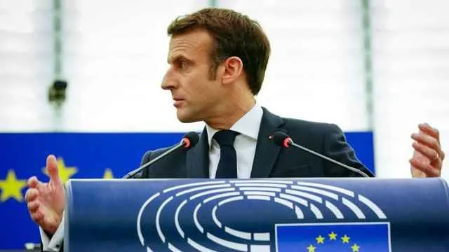 Макрон запропонував відновити формат G7 за участю росії