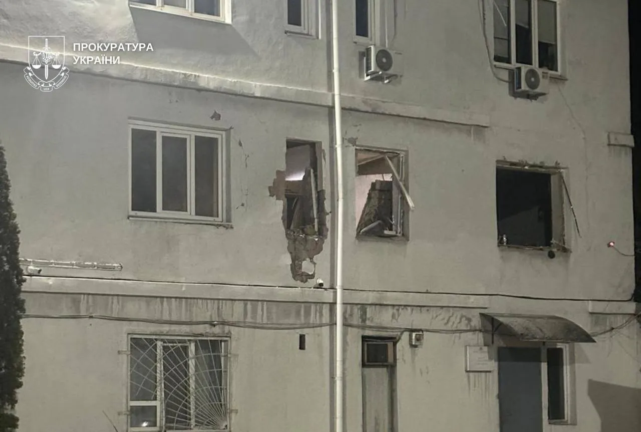 Вибух у райвідділі поліції Дніпра визнали терактом: з’явилися фото