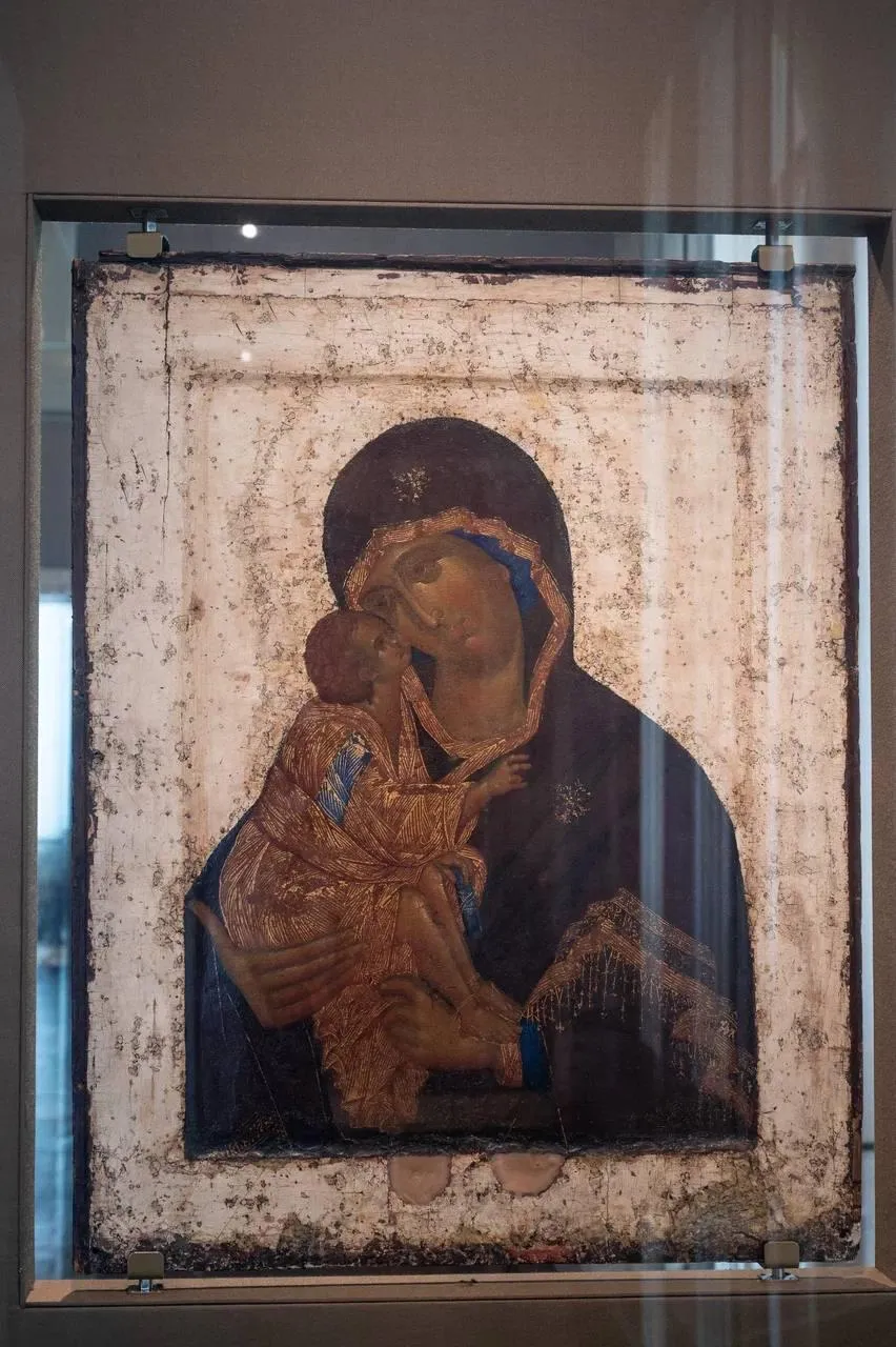 Москва реанімує середньовічні міфи про священну війну через церковні реліквії