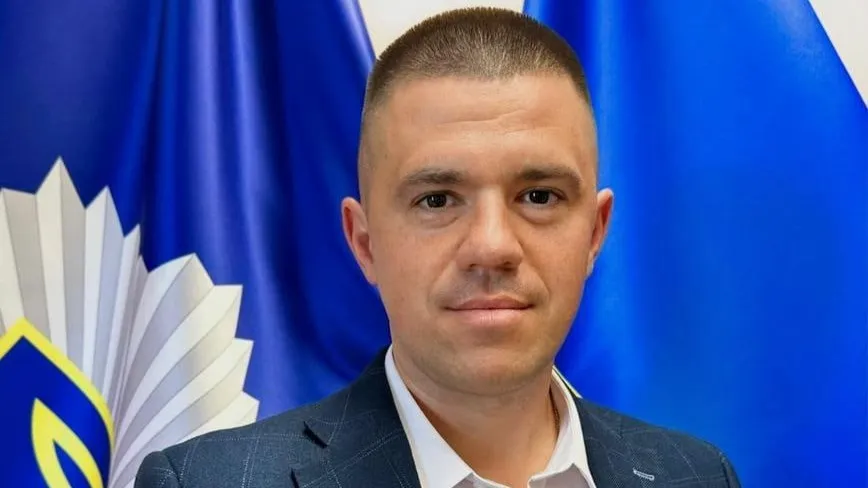 Керівник сервісних центрів МВС безкоштовно користується квартирою та авто інших осіб