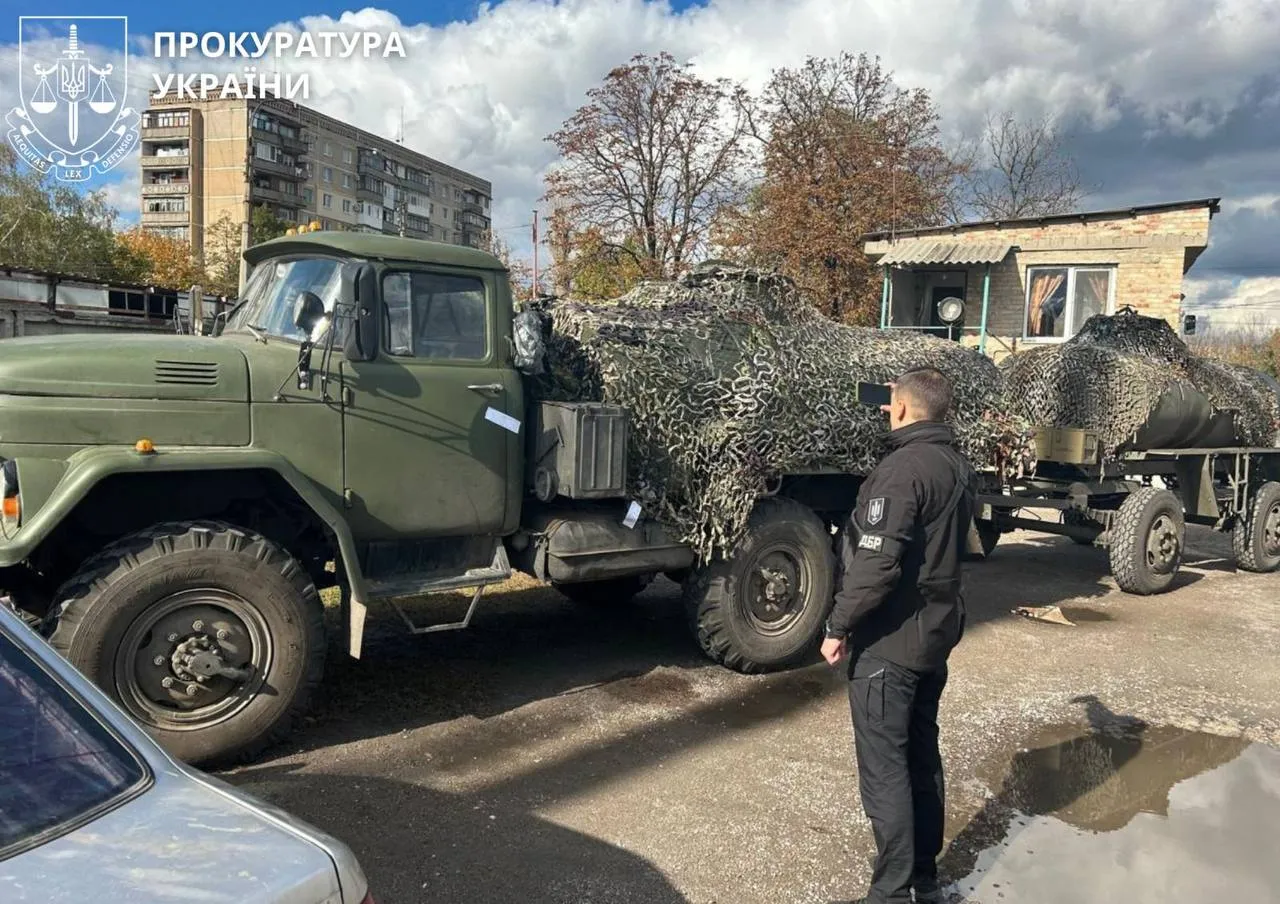 На Луганщині судитимуть екскомандира військової частини за крадіжку 20 тис літрів пального