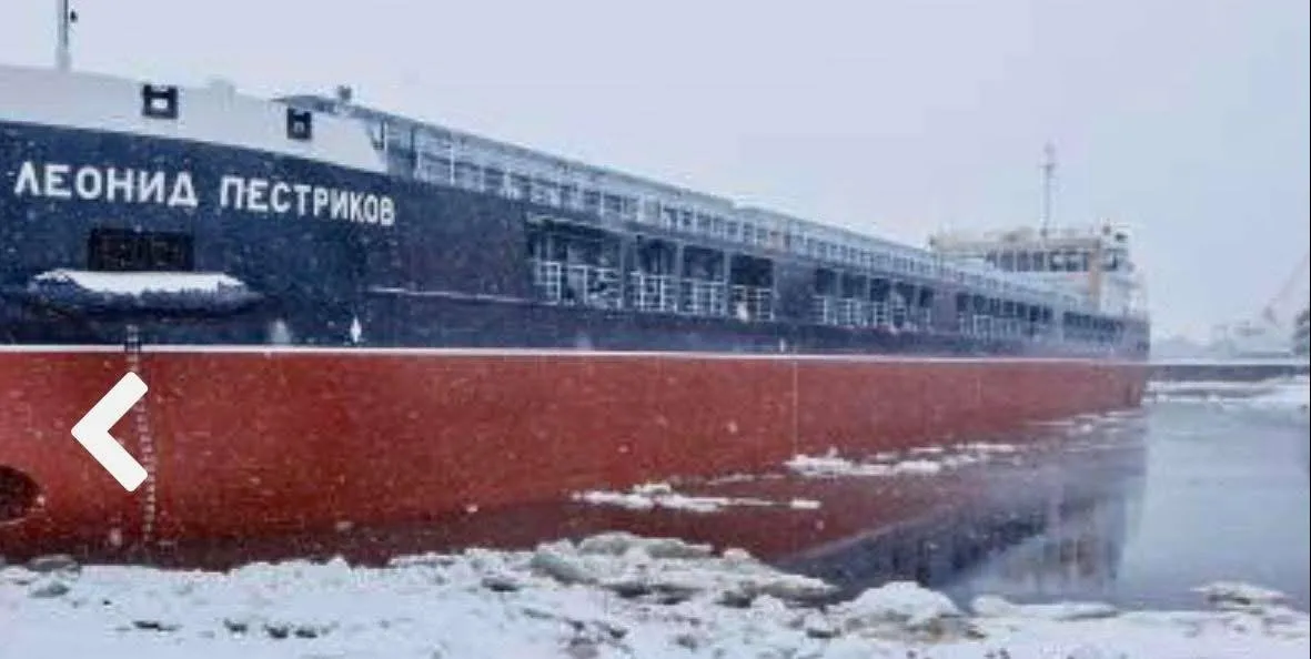 Силы обороны Украины уничтожили российское сухогрузное судно в порту Бердянска