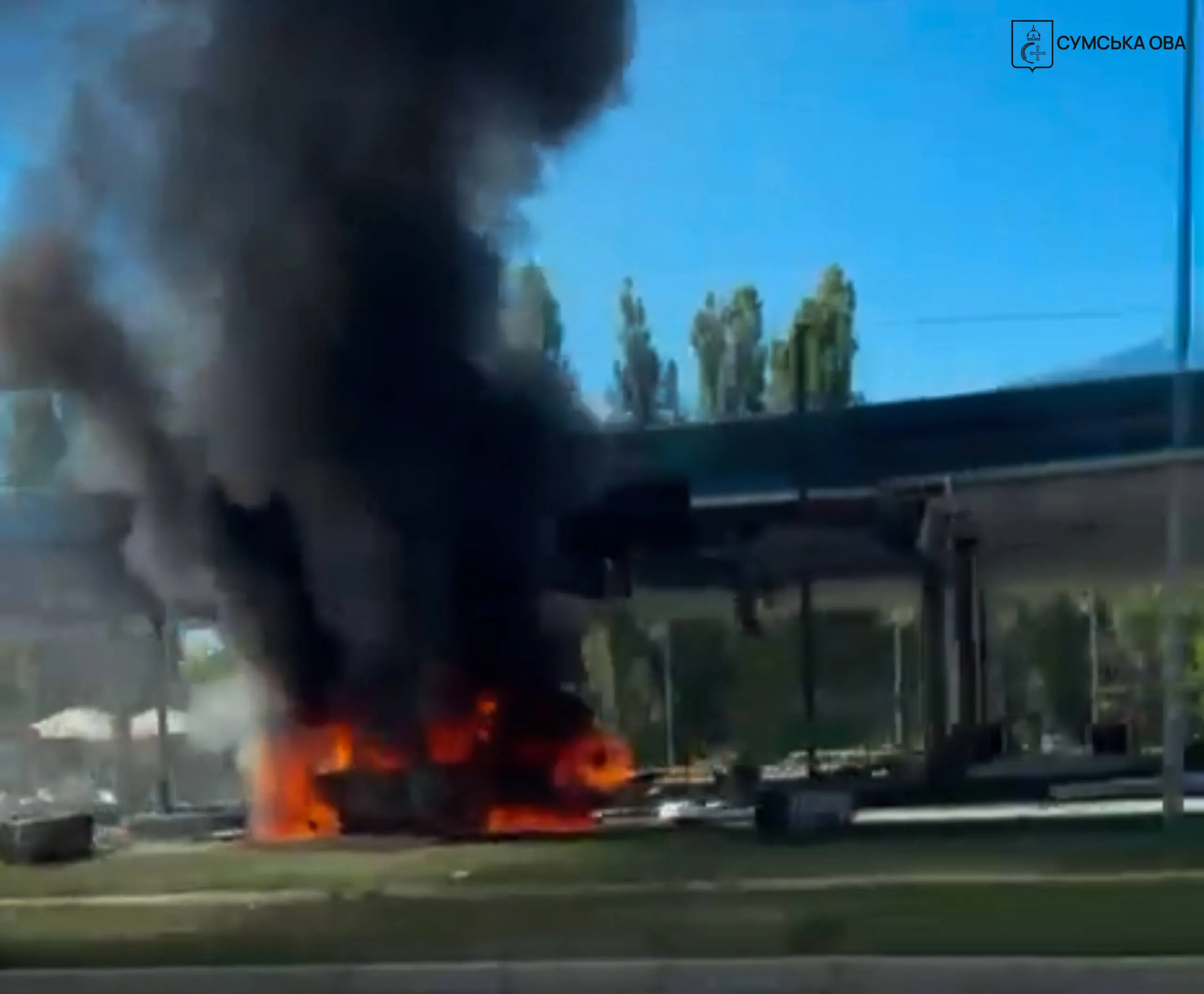A Russian drone attacked a gas station on the outskirts of Sumy; three people were injured
