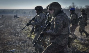 На Херсонщині окупанти атакували маршрутку з пасажирами, є загиблі та поранені