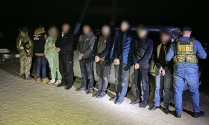 НАБУ затримало двох суддів, яких підозрюють у мільйонному хабарі 