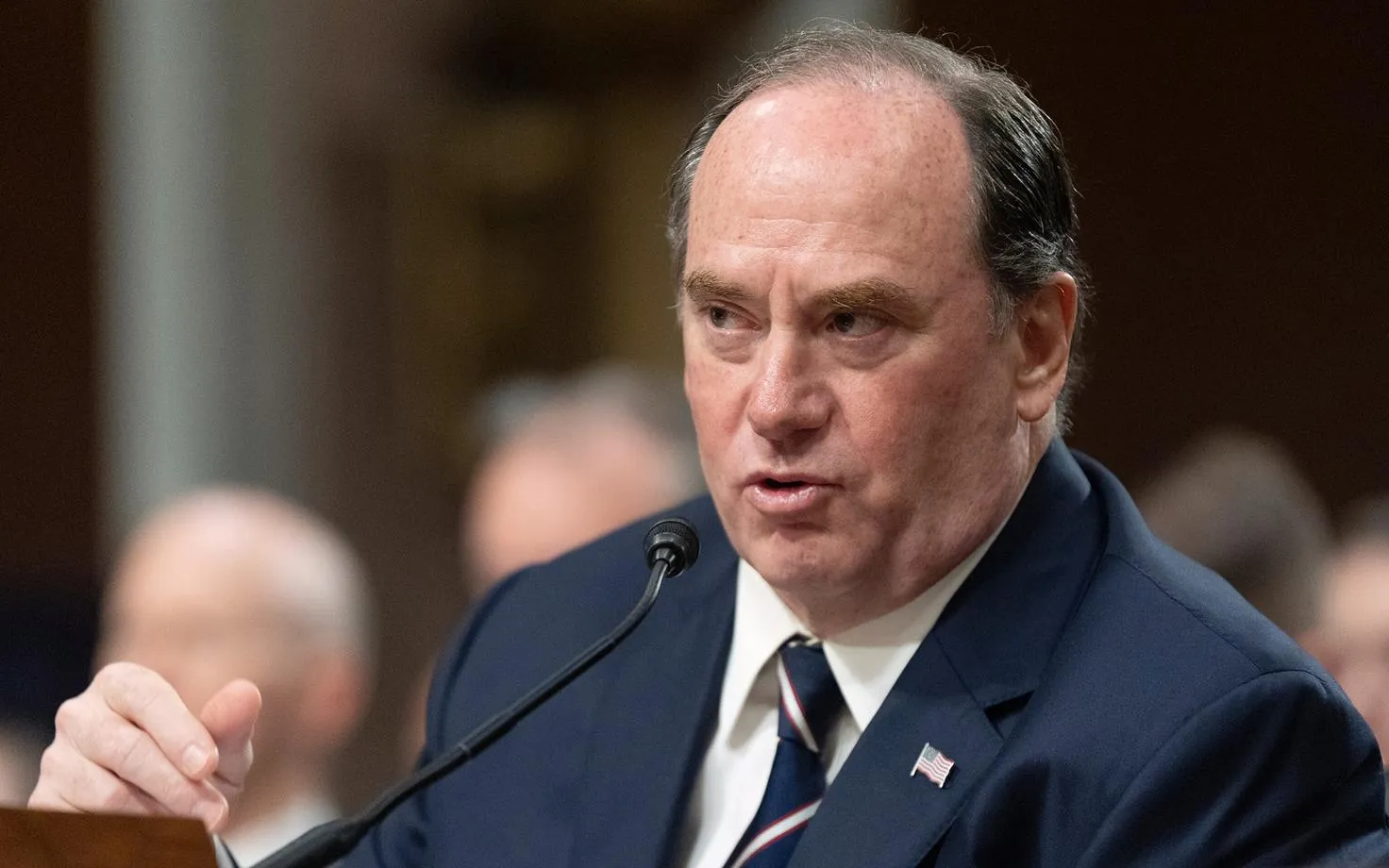 Бывший глава ВМС США просил Трампа не увольнять его — WSJ