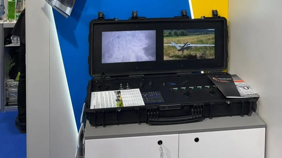Відео: Український Шмавік та ракети Defiant підкорюють виставку Eurosatory 2026 у Парижі
