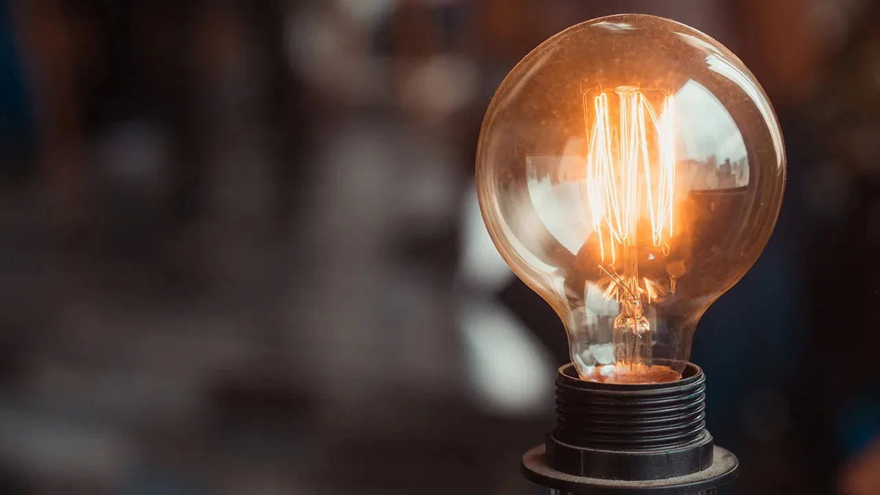 Львівська ОВА домовляється про збереження електропостачання санаторію з переселенцями