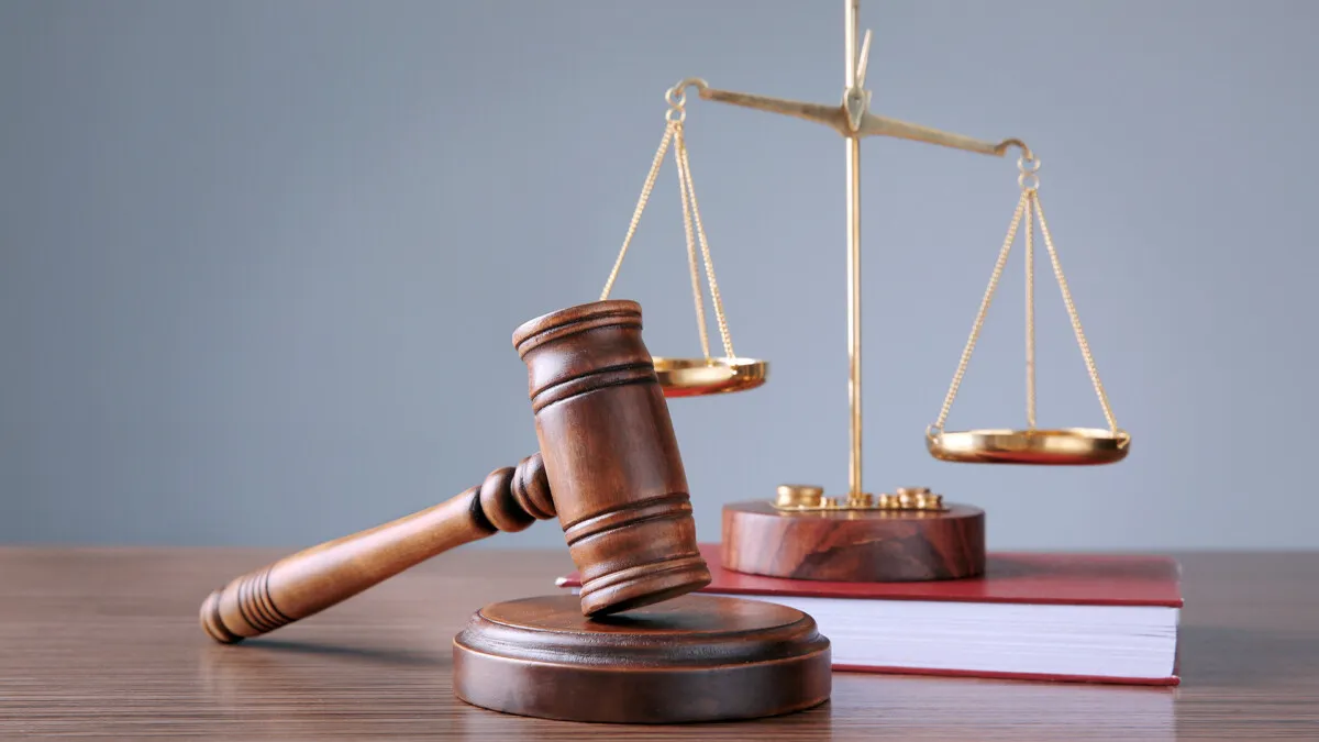 У Борисполі підозрюваного у педофілії вчителя відпустили під домашній арешт