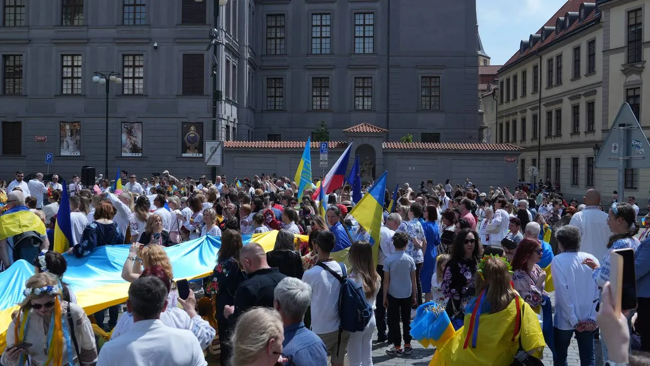 Кількість українців у Чехії наближається до 400 тис — Novinky Кількість українців у Чехії наближається до 400 тис — Novinky