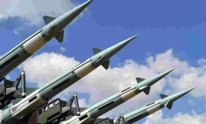 В РФ в РАГСах масовано влаштовують «імітаційні весілля» для школярів