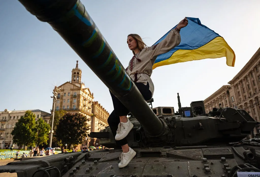 54% українців вважають корупцію у владі більшою загрозою для країни, ніж агресію РФ