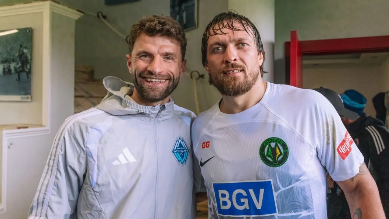 Усик зіграв за «Полісся» та зустрівся з Томасом Мюллером