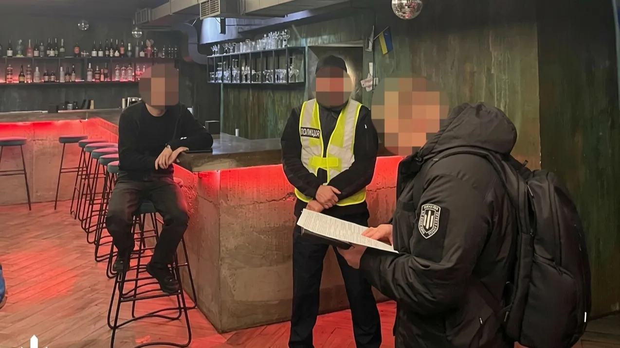 ДБР судитиме правоохоронця за спробу вкрасти квартиру померлого киянина