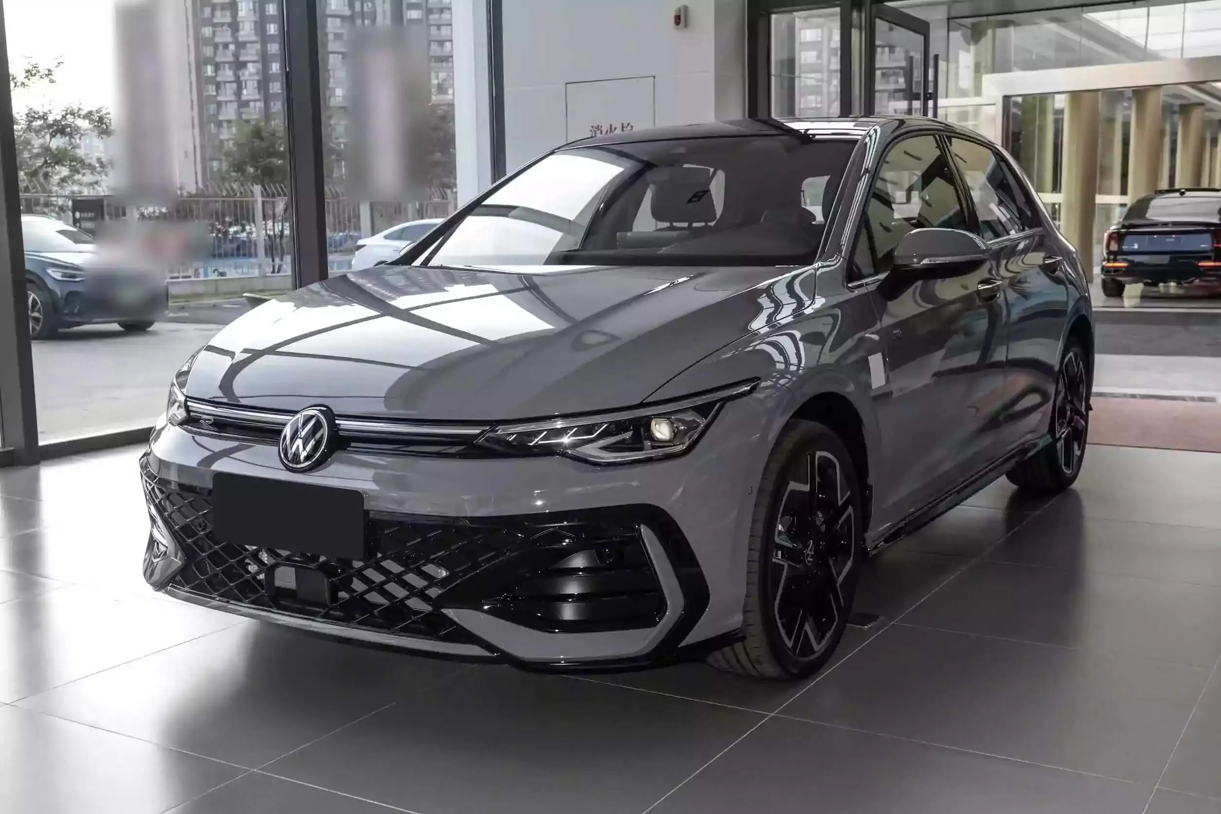 23,7 тисячі авто з-за кордону: що обирали українці у листопаді