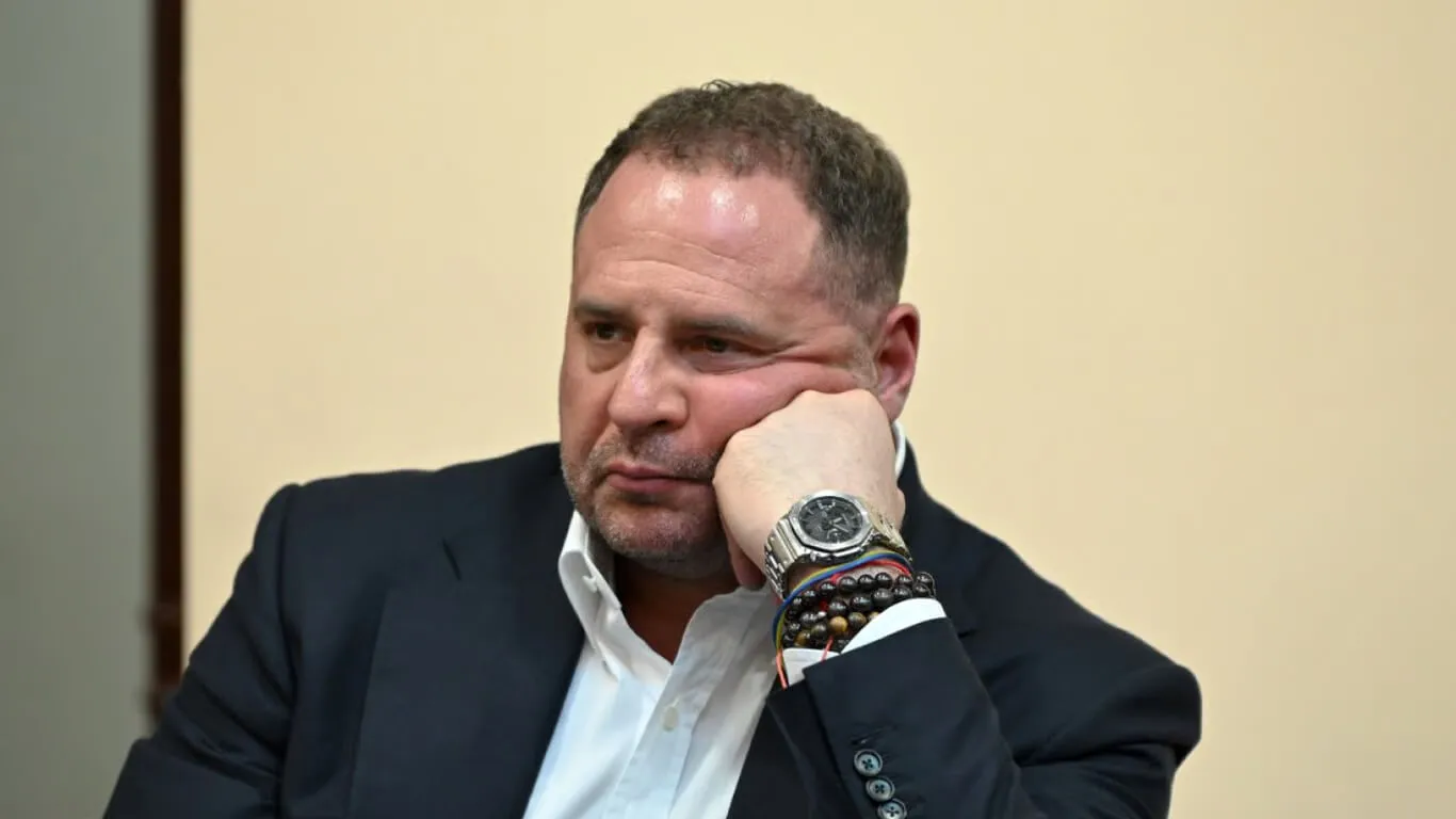 Андрей Ермак требует независимого рассмотрения своего дела