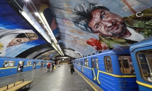 Українці більше довіряють Європі, ніж США — опитування КМІС