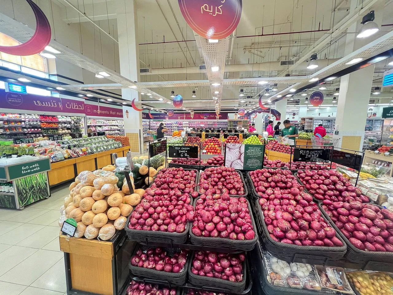 Війна на Близькому Сході блокує постачання продуктів до ОАЕ — Bloomberg