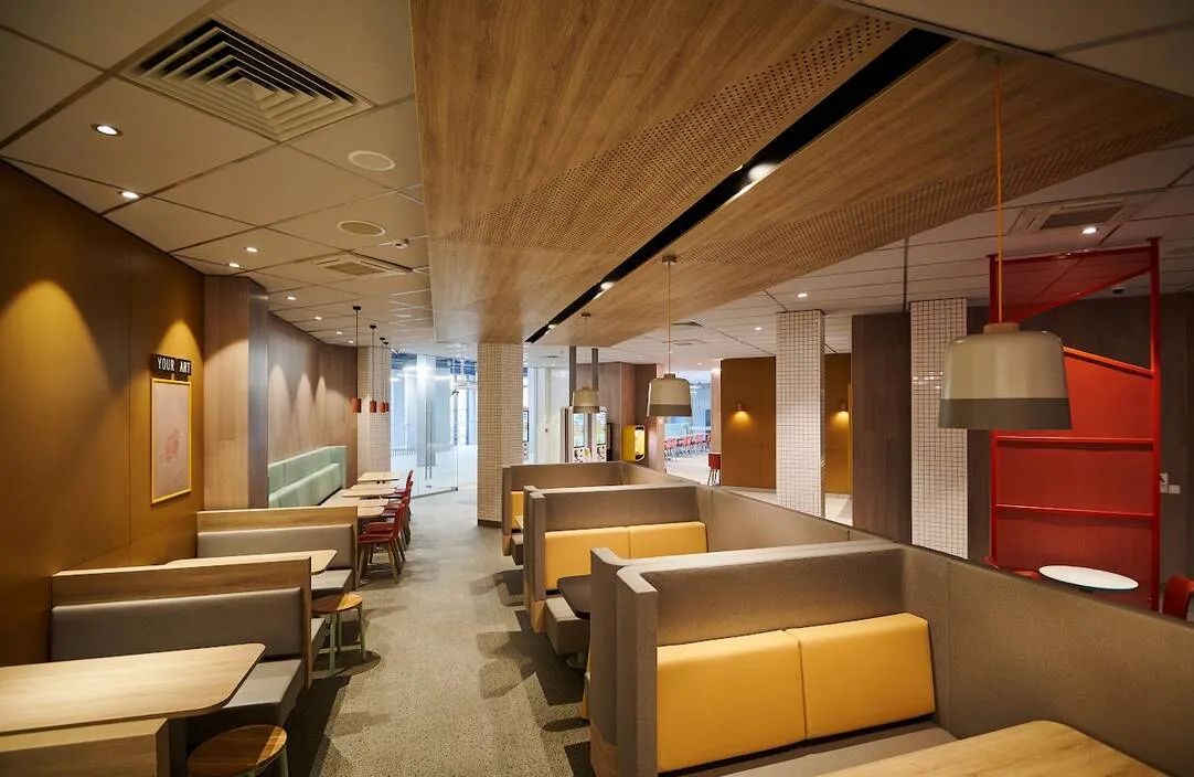 У Київському зоопарку відкрився новий ресторан «МакДональдз»