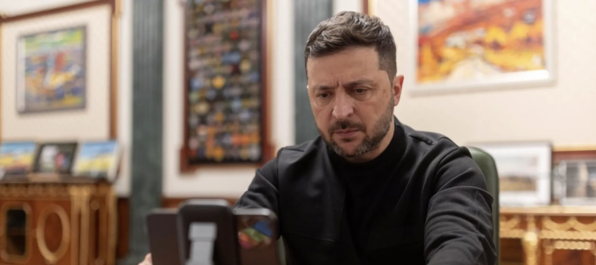 У розшуку і без військового квитка: Зеленський розширив можливості бронювання