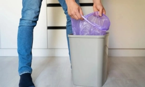 У Брюсселі тисячі людей вийшли на акцію протесту проти посилення карантинних обмежень