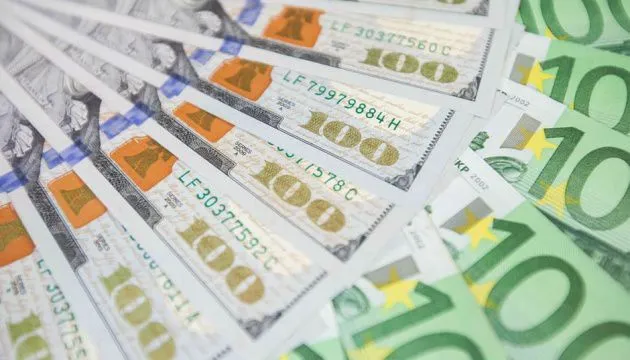 Долар і євро зросли в ціні: офіційні курси на 9 січня