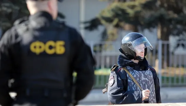 The FSB announced the arrest of a man for planning a terrorist attack at a hospital in Simferopol