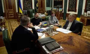 Фото: в польский мемориал Орлят во Львове бросили взрывпакет