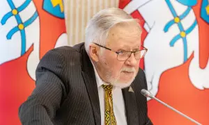 في مقاطعة لفيف، سيضطر سائق إلى دفع أكثر من 2000 هريفنا بسبب حادثة تتعلق بموكب جنازة