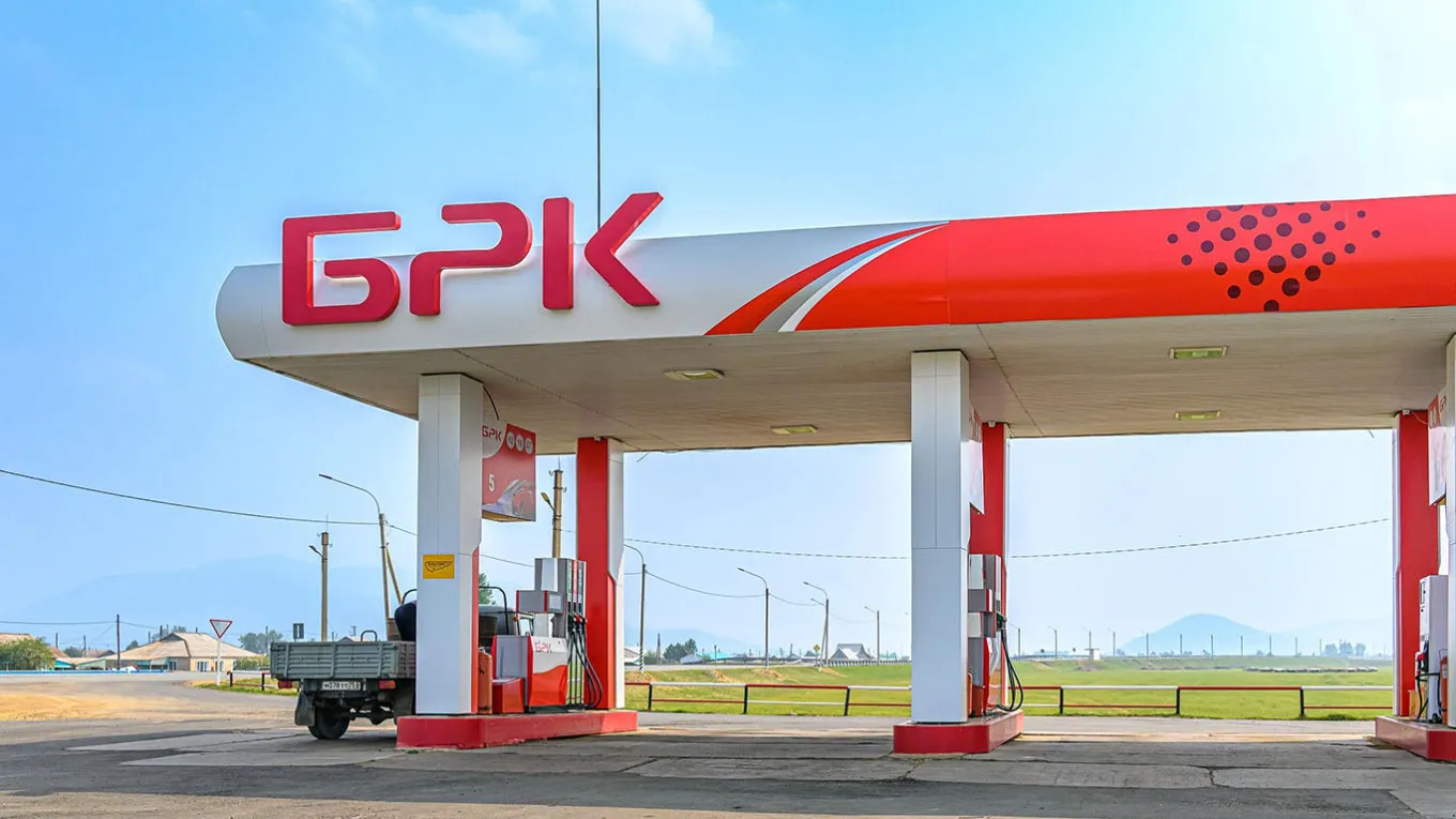 Siberia's largest gas station chain has stopped selling gasoline