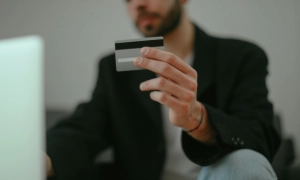 Популярні сервіси для онлайн-кредитів