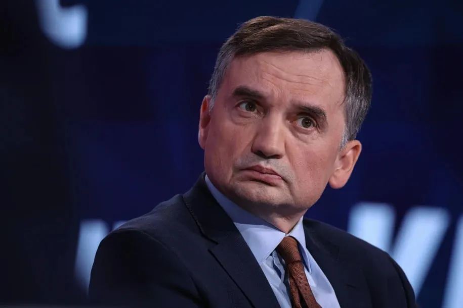 Ексміністр юстиції Польщі залишився в Угорщині через загрозу арешту