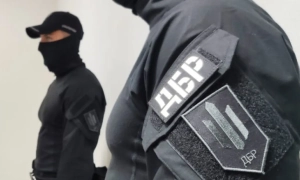 Долар і євро знову дорожчають в обмінниках України