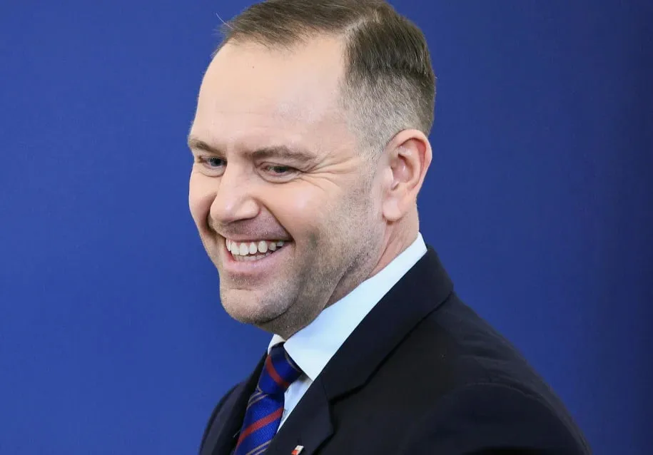 Ponad połowa Polaków pozytywnie ocenia pierwsze 100 dni prezydentury Nawrockiego