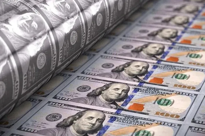 Долар трохи падає, євро зростає: актуальні курси в Україні