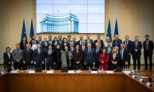 В МЗС розповіли про стан української парашутистки, що зірвалася в море в Туреччині