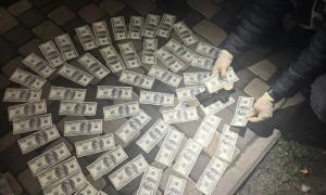 Судове засідання у справі Коломойського знову перенесли через «мінування»