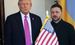 Відео: десятки тисяч людей влаштували «Гру в кальмара» на вулицях Південної Кореї