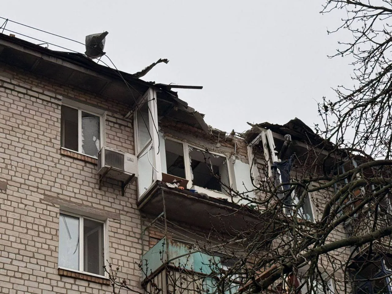 Через російські обстріли Павлограда та Нікопольського району поранено 11 людей