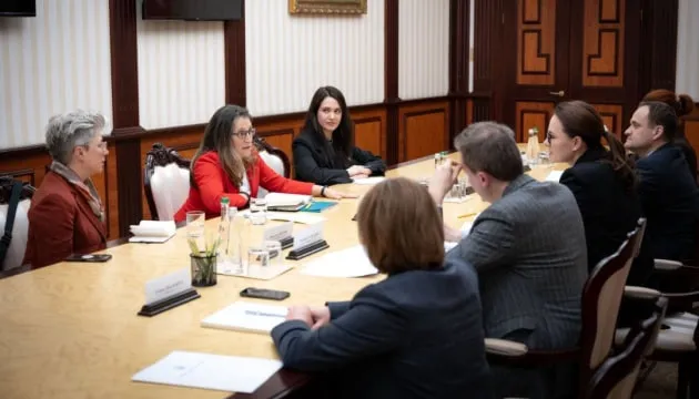 Свириденко обговорила підтримку прифронтових регіонів і реабілітацію ветеранів з Фріланд