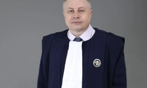 «Назвали наводчицею військкомату»: на Івано-Франківщині натовп жінок напав на матір з дитиною  