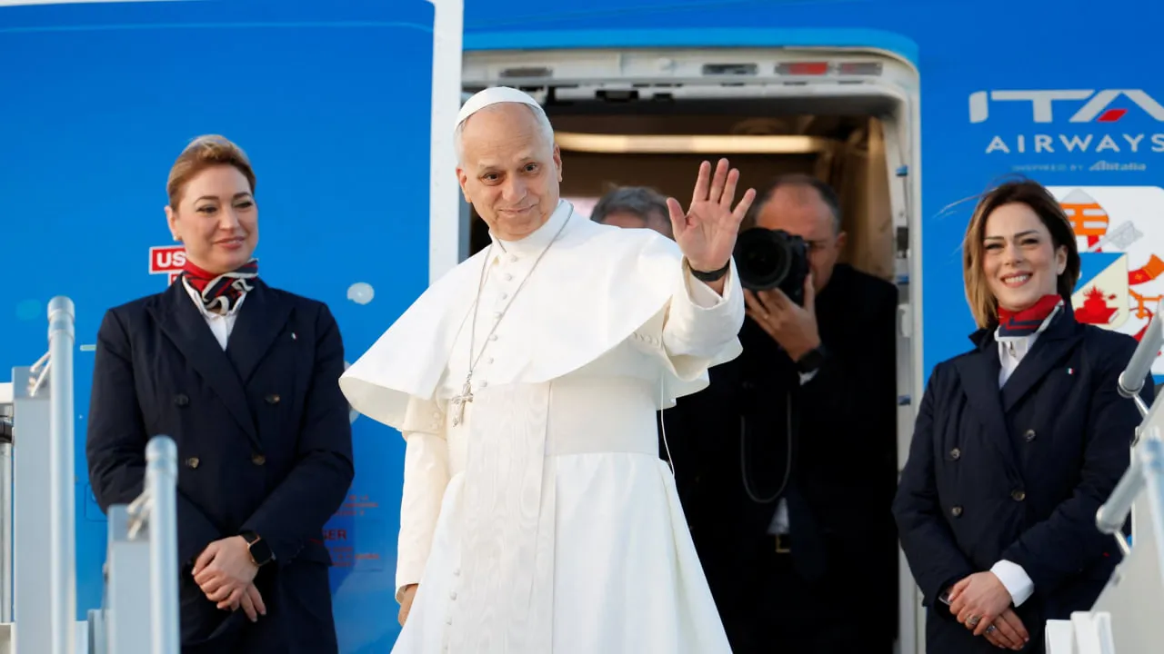 Папа Лев XIV розпочав першу апостольську подорож на Близький Схід